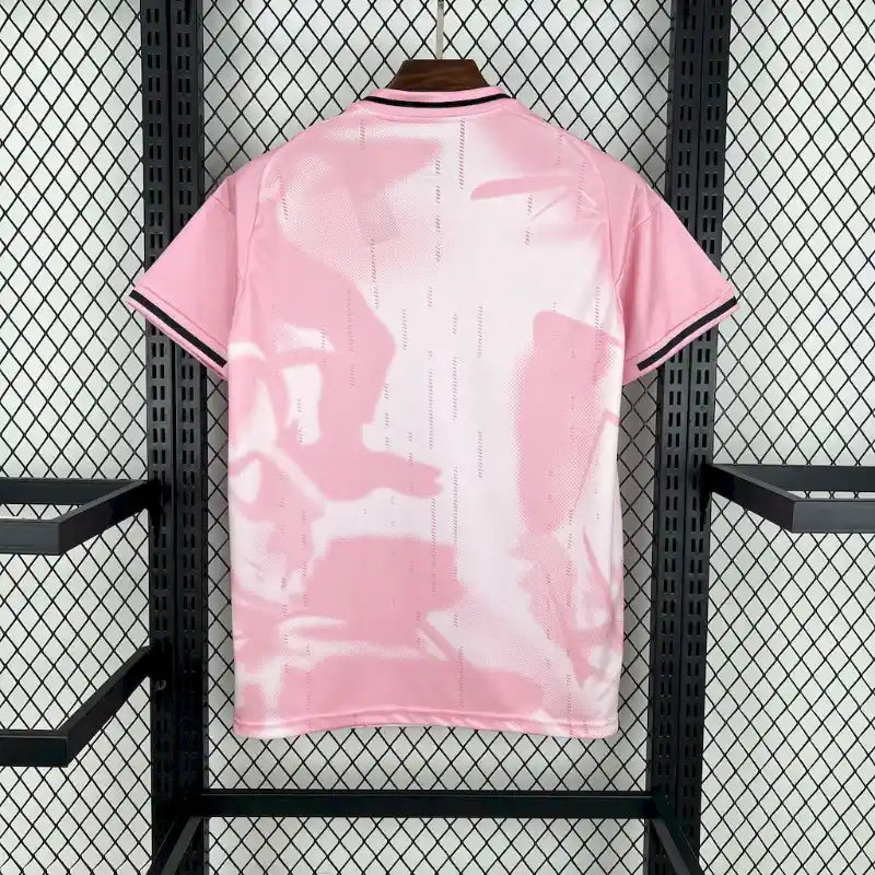 Real Madrid Pink Special Kit