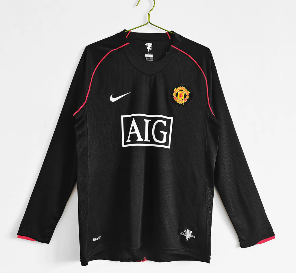 Manchester United Long Sleeve Retro Kit